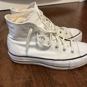 White High-Top Women’s platform Converse size 9